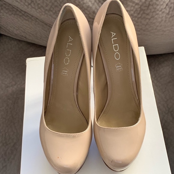 Nude Heels - Picture 5 of 5